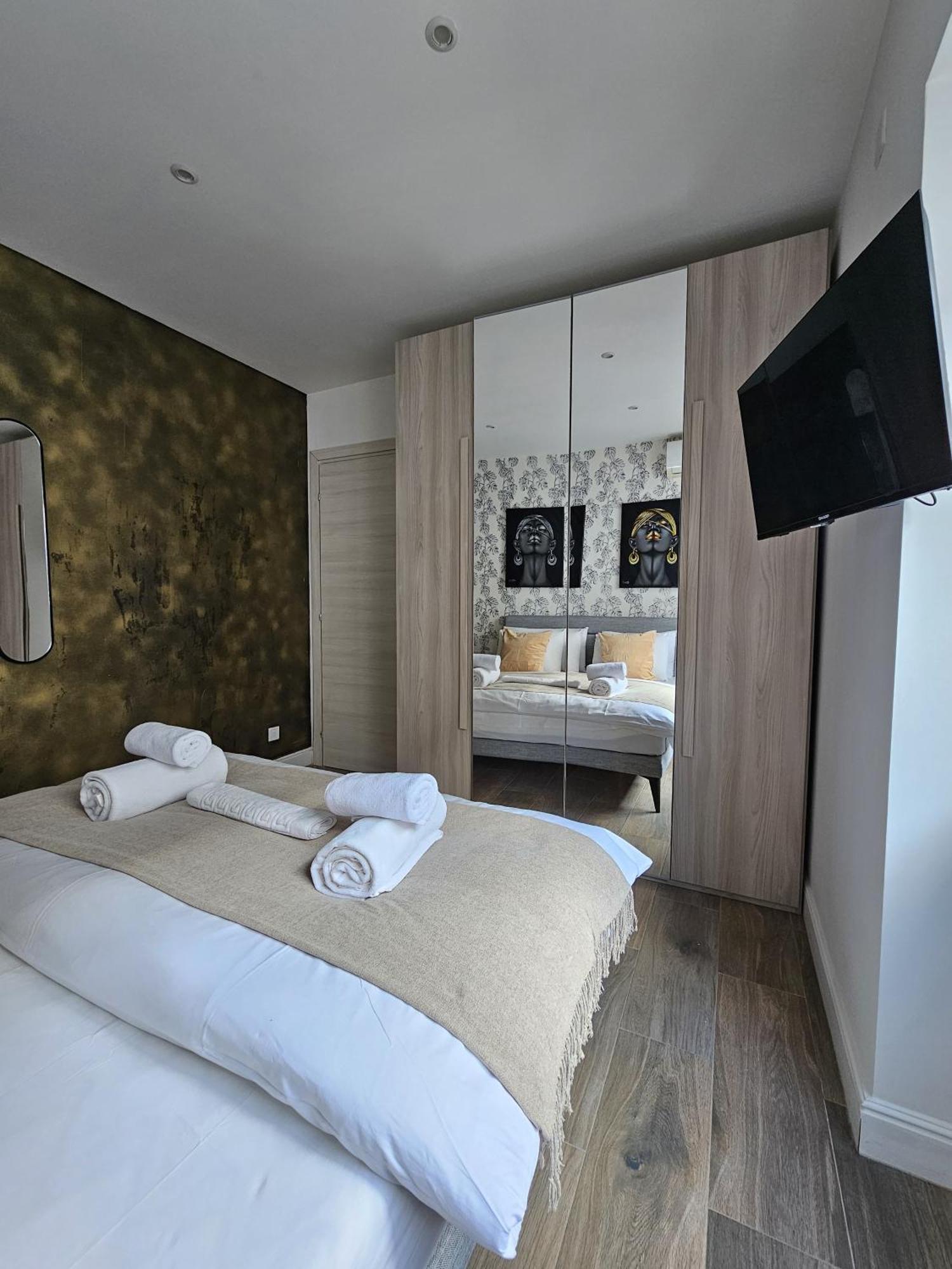 Korzo Suites Sliema III Экстерьер фото