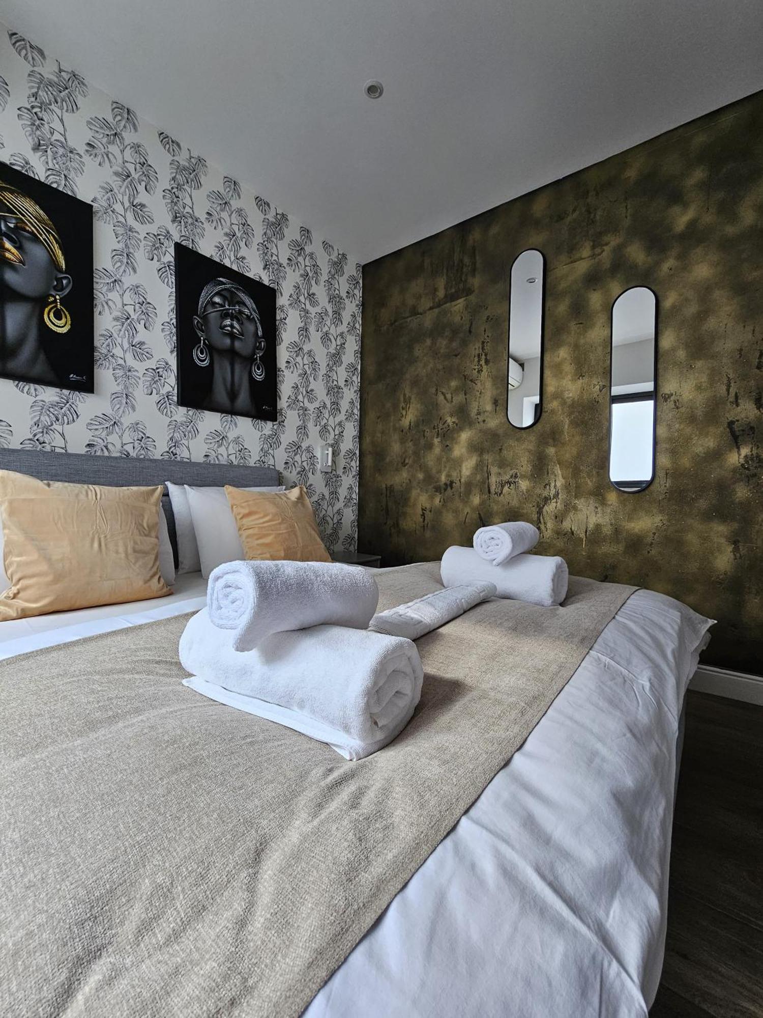 Korzo Suites Sliema III Экстерьер фото
