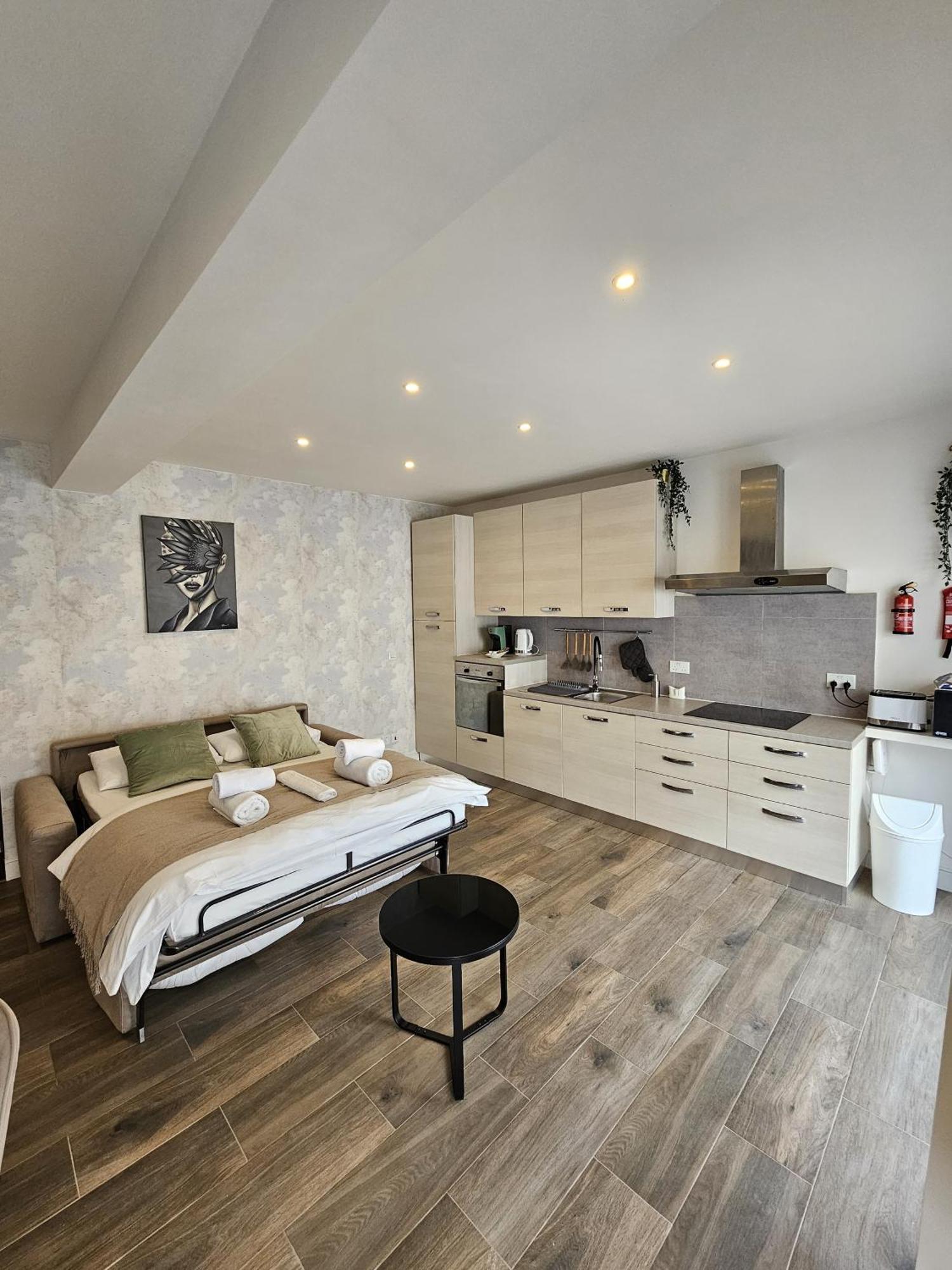 Korzo Suites Sliema III Экстерьер фото