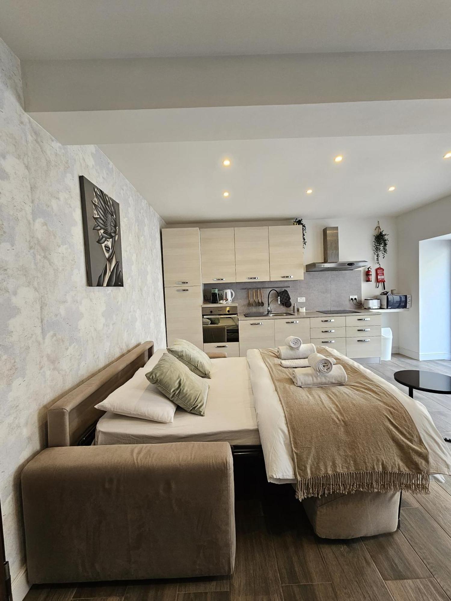 Korzo Suites Sliema III Экстерьер фото